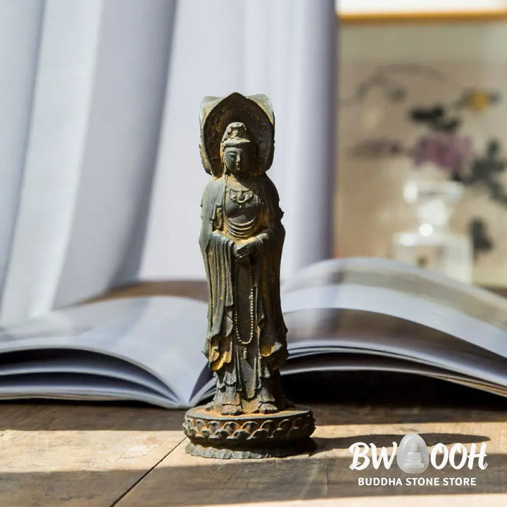 BWOOOH resin Kwan Yin statue - Three-sided Kwan Yin Avalokitesvara