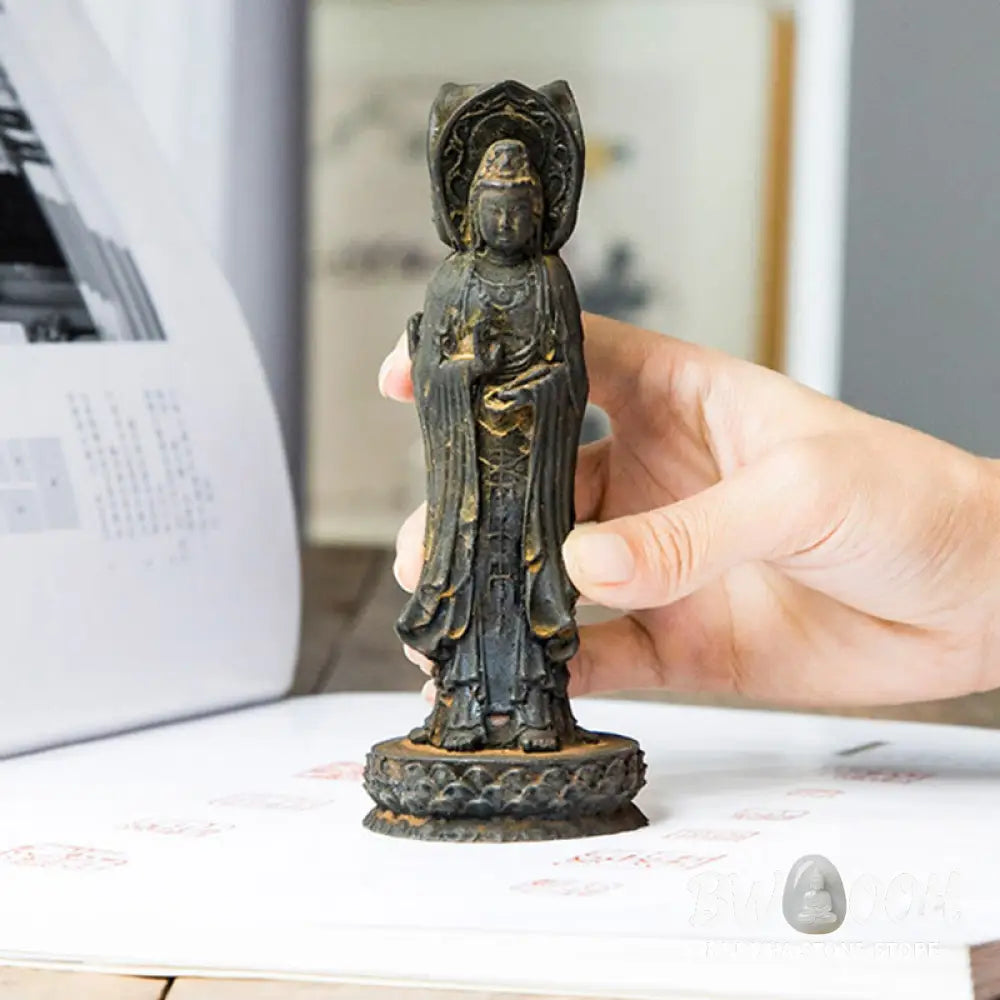 BWOOOH resin Kwan Yin statue - Three-sided Kwan Yin Avalokitesvara