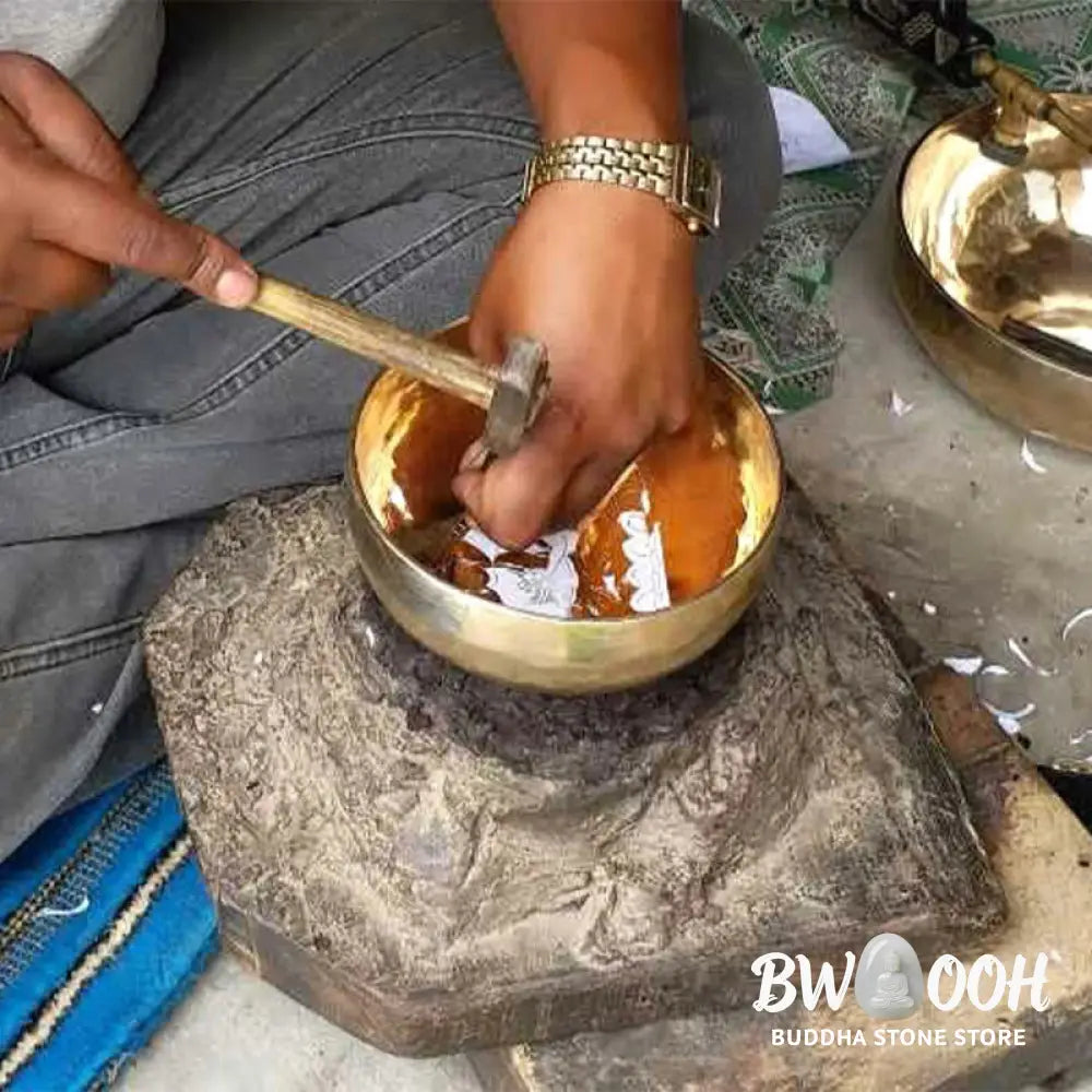 BWOOOH Tibetan Meditation Bowl for Healing and Mindfulness Om Mani Padme Hum Singing Bowl - Singing Bowl