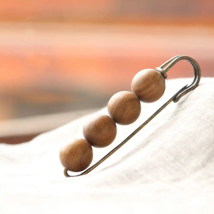 Buddha Stones Vintage Sandalwood Agathis Alba Ebony Wood Peltogyne Beads Healing Brooch - Green Sandalwood - Brooch