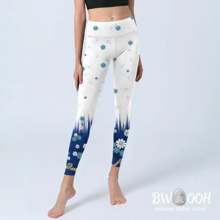 BWOOOH printed yoga leggings - White Flowers Grass Leaves Pattern Print