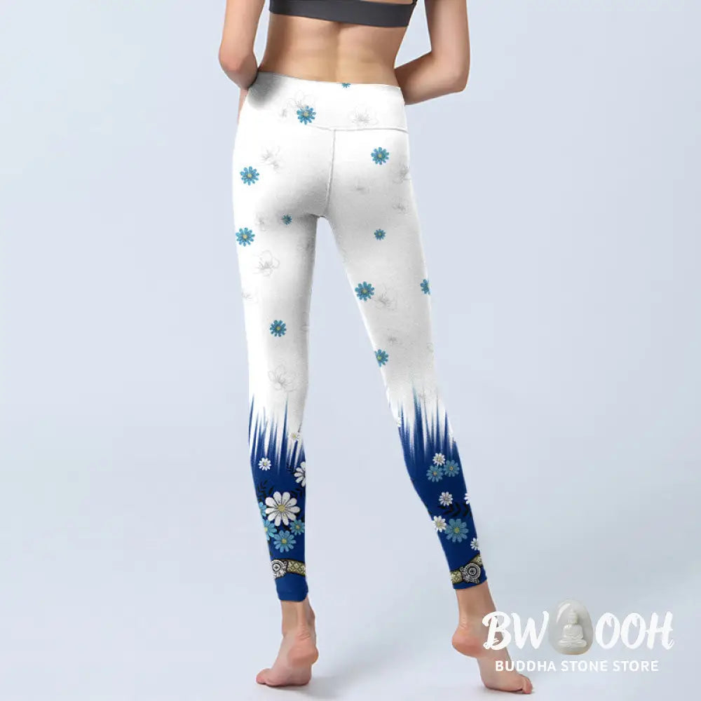BWOOOH printed yoga leggings - White Flowers Grass Leaves Pattern Print