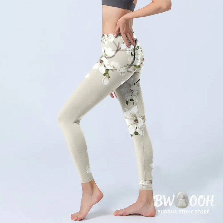 BWOOOH lotus print yoga leggings - White Magnolia Flower Print Sports Fitne
