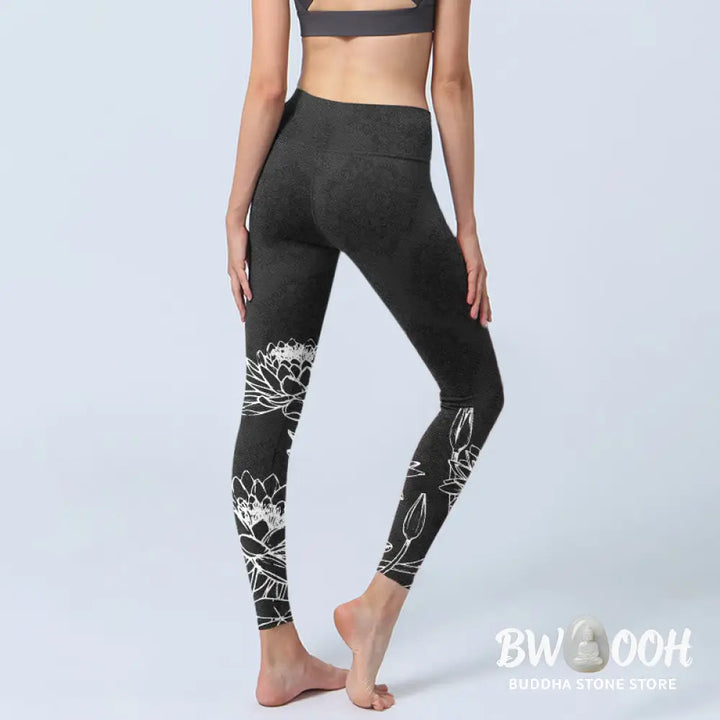 BWOOOH lotus print yoga leggings - White Sketch Lotus Flowers Leaves Print 
