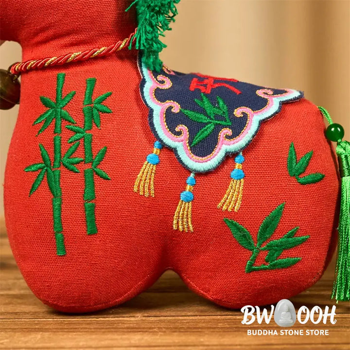 Buddha Stones Year of the Horse Copper Red String Fu Character Embroidery Prosperity Home Decoration - Decorations