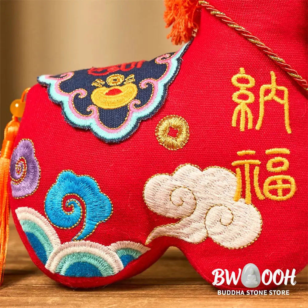 Buddha Stones Year of the Horse Copper Red String Fu Character Embroidery Prosperity Home Decoration - Decorations