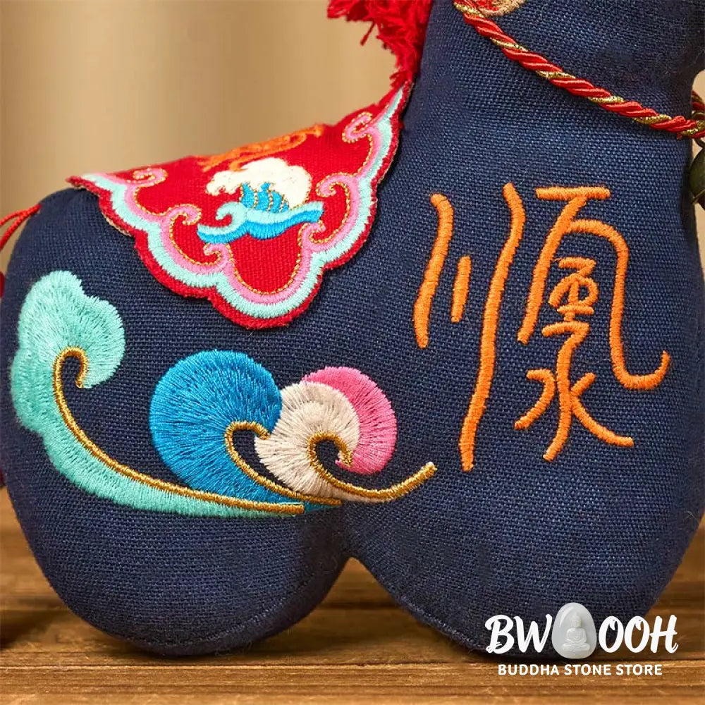 Buddha Stones Year of the Horse Copper Red String Fu Character Embroidery Prosperity Home Decoration - Decorations