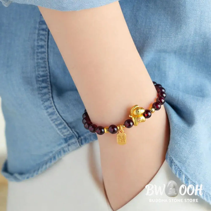 Buddha Stones Year Of The Horse Garnet Fu Character Protection Bracelet - 5.5mm Garnet(Wrist Circumference14-15cm)