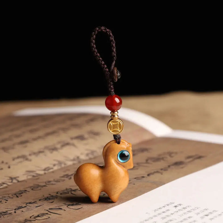 Buddha Stones Year of the Horse Small Leaf Red Sandalwood Calm Key Chain Phone Hanging Decoration - Sandalwood / Key