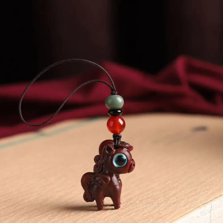 Buddha Stones Year Of The Horse Small Leaf Red Sandalwood Green Sandalwood Relaxation Key Chain - Small Leaf Red