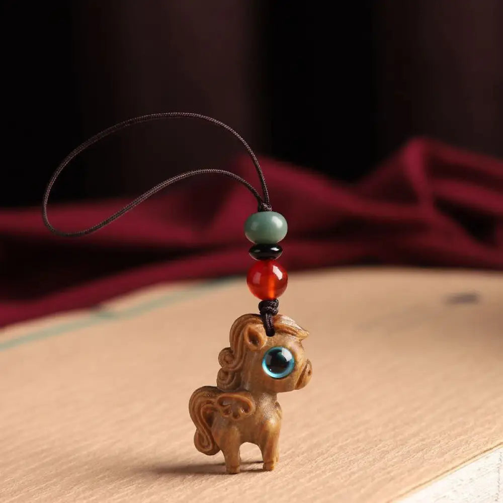 Buddha Stones Year Of The Horse Small Leaf Red Sandalwood Green Sandalwood Relaxation Key Chain - Green Sandalwood