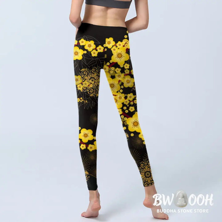 BWOOOH printed yoga leggings - Yellow Cherry Blossoms Bamboo Leaves Fir
