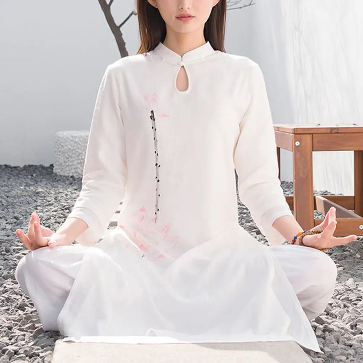 Woman wearing a comfortable 2-piece cotton linen lotus pattern meditation and yoga set