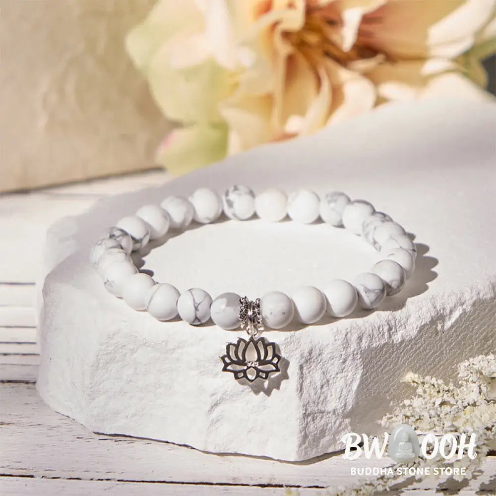 BWOOOH 925 Sterling Silver Lotus Design Natural White Turquoise Wealth Bracelet - Bracelet