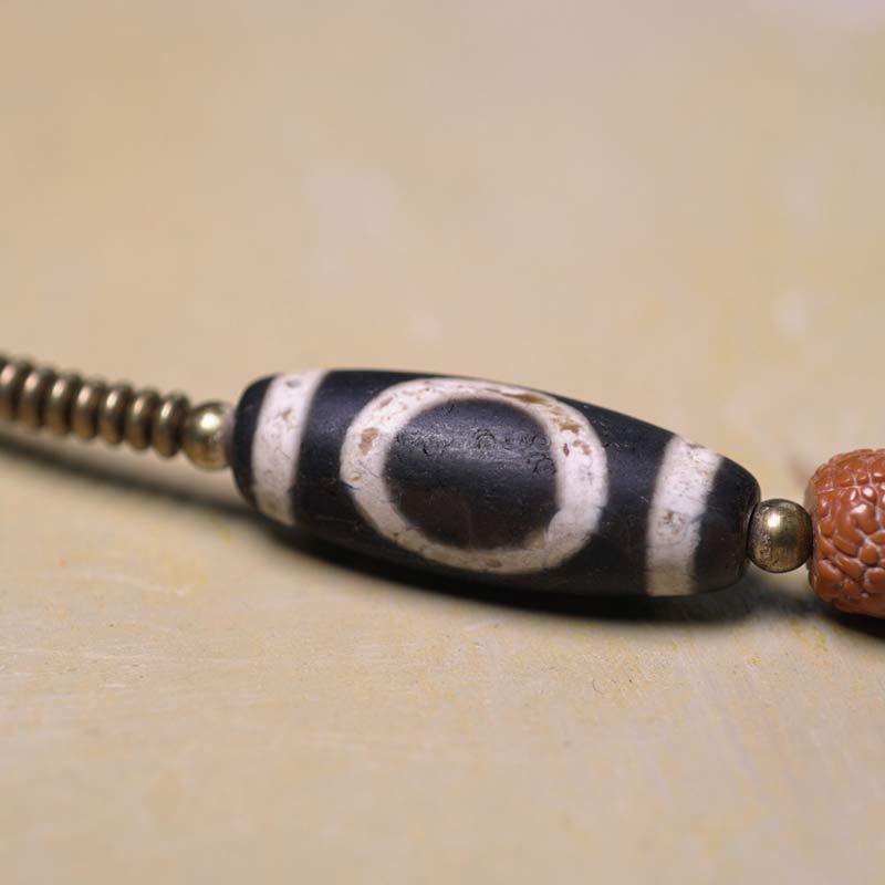 BWOOOH 108 Mala Rudraksha Beads Bodhi Seed Dzi Bead Luck Auspiciousness Tassel Bracelet