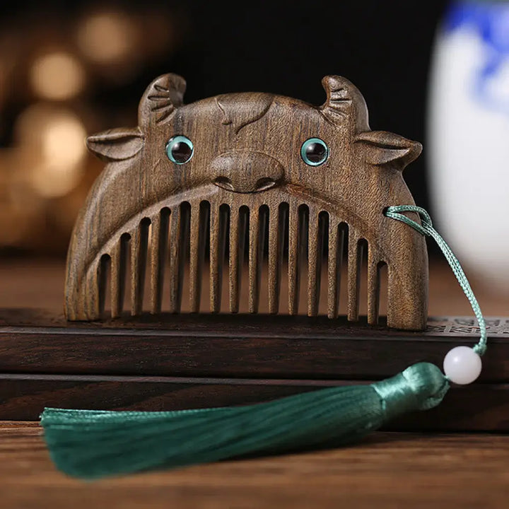 Chinese Zodiac Green Sandalwood Peace Mini Portable Comb - Chacate Preto Wood / Ox - Comb