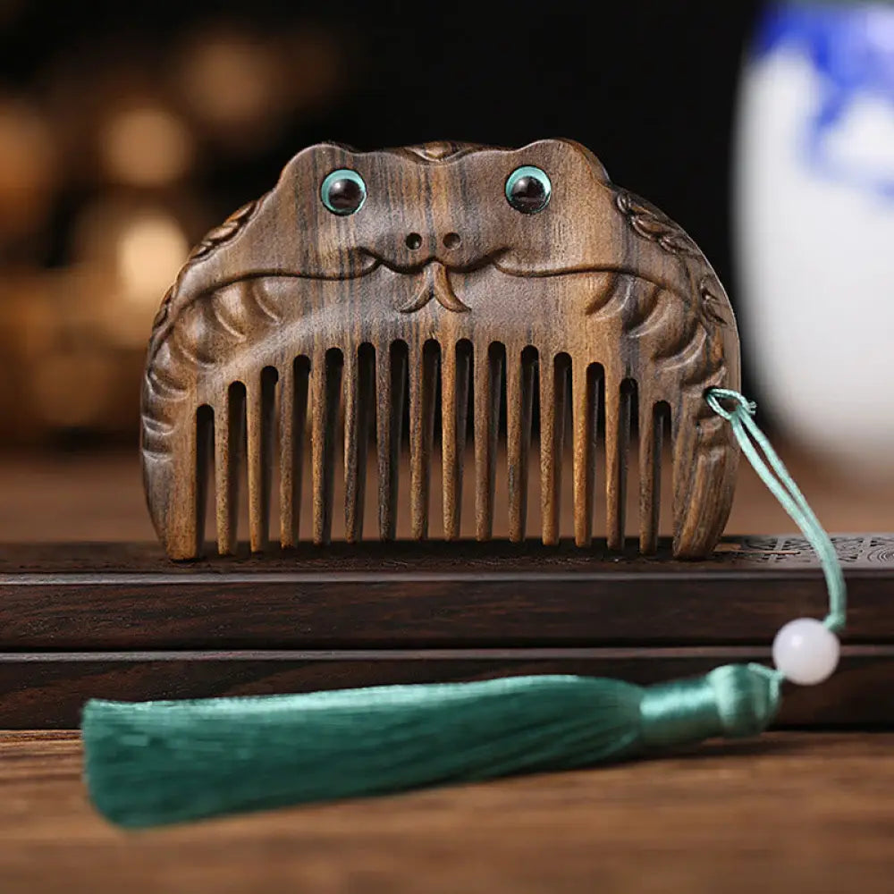 Chinese Zodiac Green Sandalwood Peace Mini Portable Comb - Chacate Preto Wood / Snake - Comb