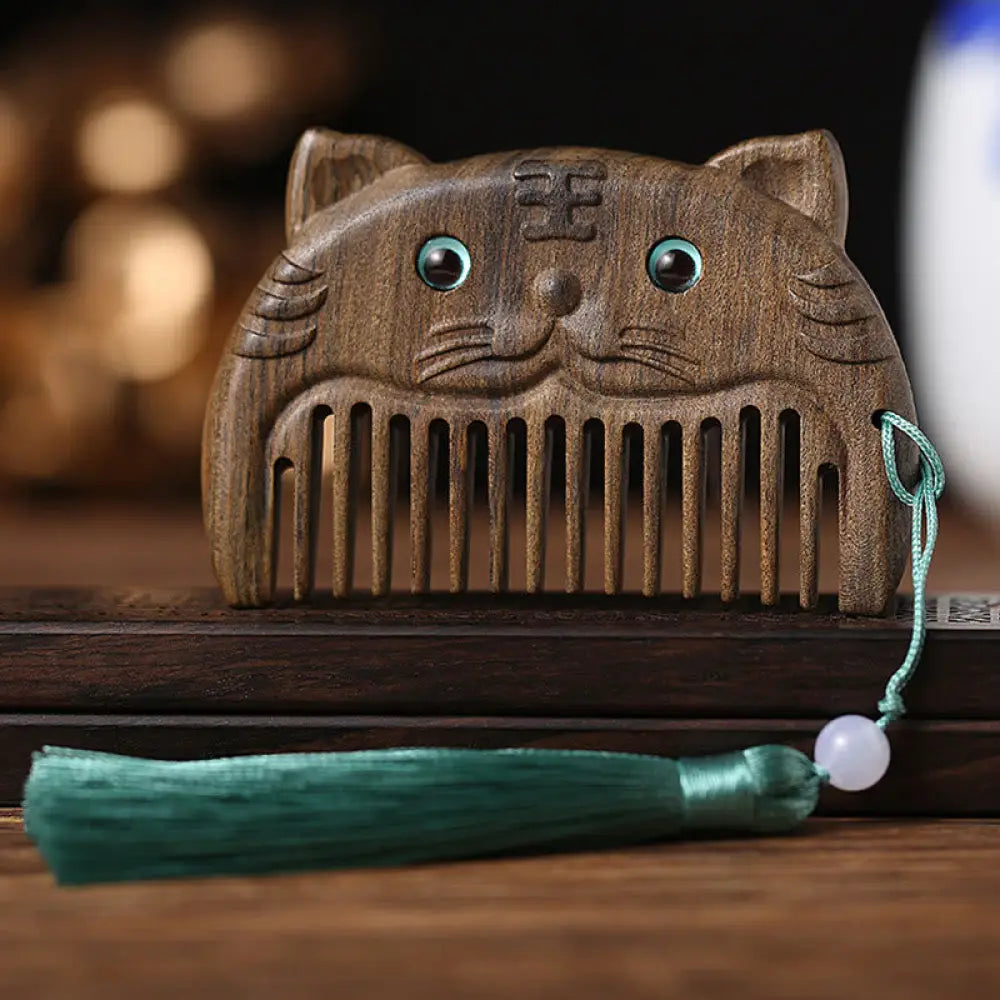 Chinese Zodiac Green Sandalwood Peace Mini Portable Comb - Chacate Preto Wood / Tiger - Comb