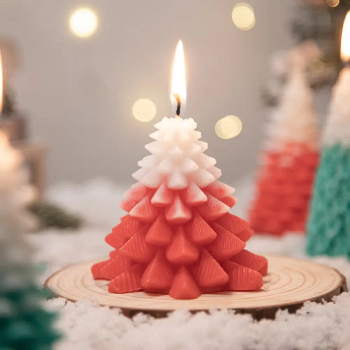 Christmas Tree Scented Soy Wax Candle Gift For Family Friends - Red Christmas Tree(Sweetberry) - Candles