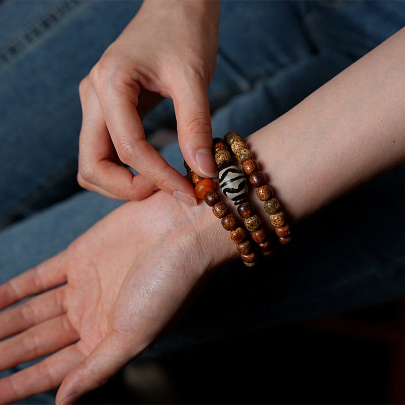 BWOOOH Tibetan Bodhi Seed Amber Dzi Bead Agate Zakiram Goddess of Wealth Beads Triple Wrap Bracelet