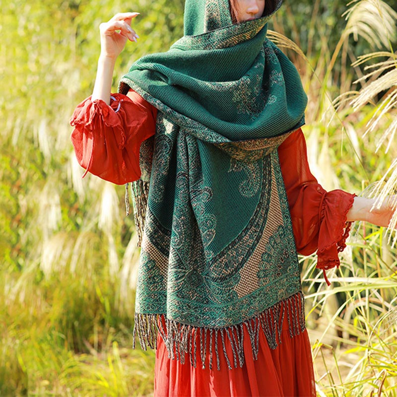 BWOOOH Tibetan Vine Leaves Pattern Design Shawl Cozy Trav
