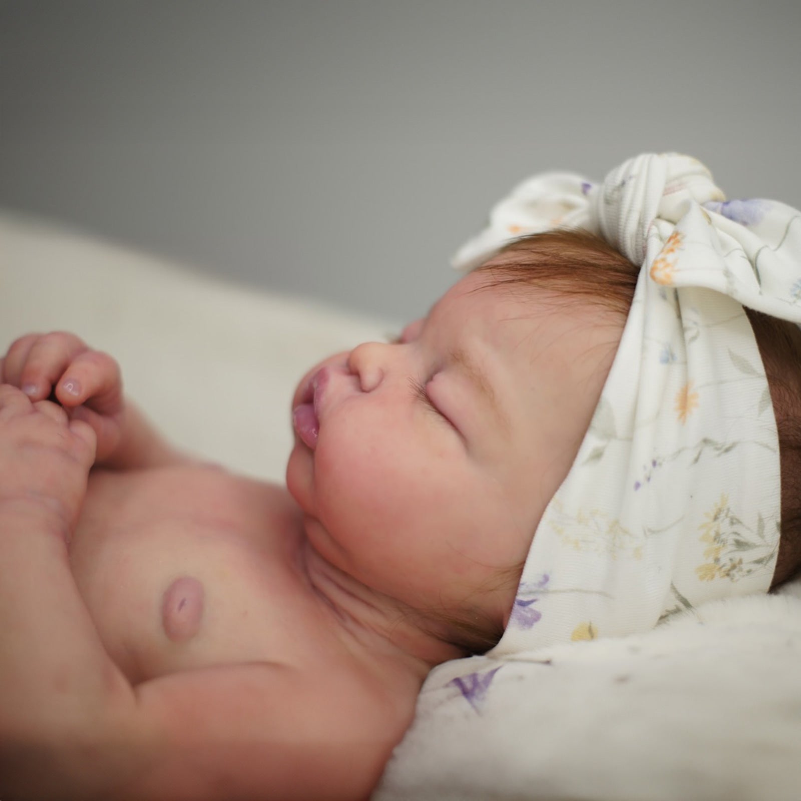 Realistic Full Body Caucasian Silicone Baby Doll Nance with Posable Limbs, Safe for Age 3+ Kids