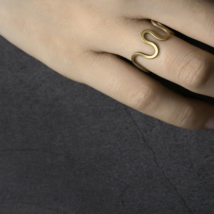 BWOOOH Simple Curved Brass Design Copper Luck Wealth Adjustable Ring