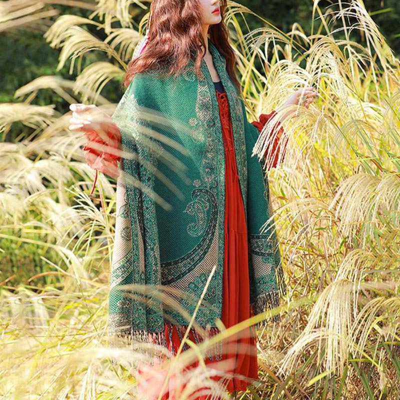 BWOOOH Tibetan Vine Leaves Pattern Design Shawl Cozy Trav