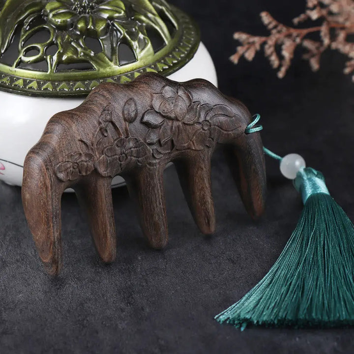 Green Sandalwood Plum Blossom Flowers Lotus Koi Fish Engraved Soothing Tassel Comb - Chacate Preto Wood Lotus Flowers