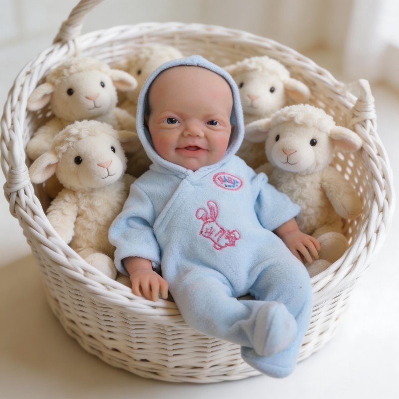 8-inch Solid Silicone Rebirth Baby - Heartwarming Little Angel Luke: A Realistic Companion Doll That Can Be Submerged in Water