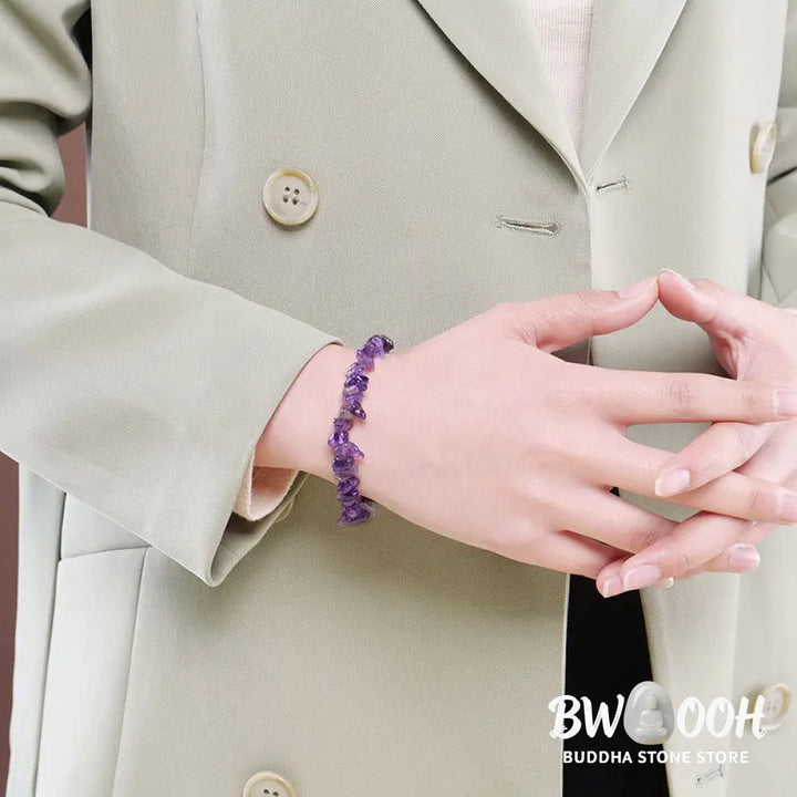 Natural Irregular Shape Crystal Stone Warmth Soothing Bracelet - Bracelet