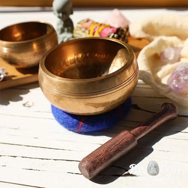 Tibetan Meditation Sound Bowl Handcrafted for Healing and Mindfulness Singing Bowl Set - Singing Bowl