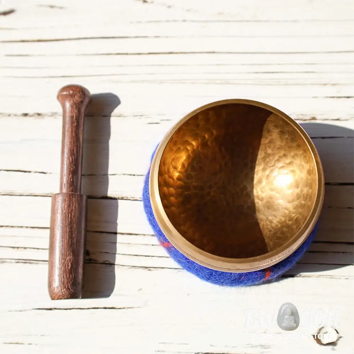 Tibetan Meditation Sound Bowl Handcrafted for Healing and Mindfulness Singing Bowl Set - Singing Bowl
