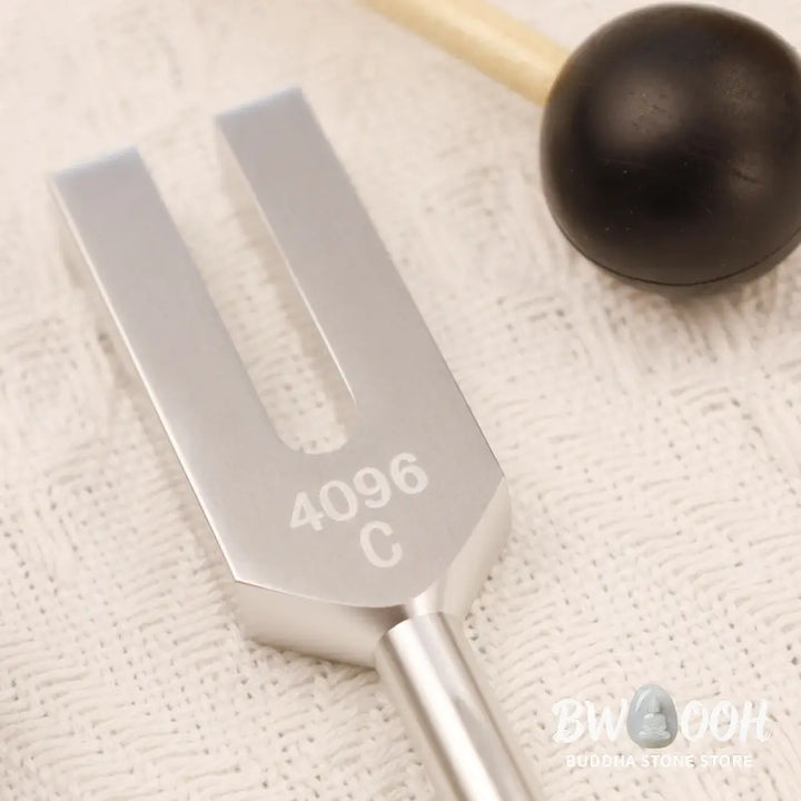 Tuning Fork 4096HZ Aluminum Alloy Crystal Tuning Fork with Hammer for Chakra Healing - Tuning Fork - Decorations